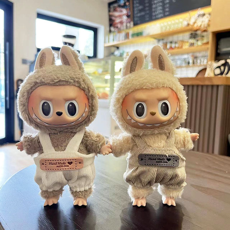 17Cm blind box rabub with love label overalls three-color optional labubu pendant clothes are cute and cute