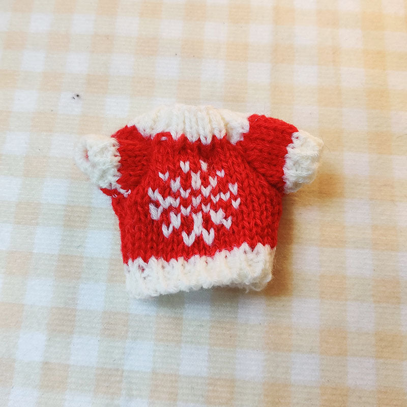 17Cm blind box rabub sweater pants macaron labubu pendant doll knitted sweater new year sweater cute