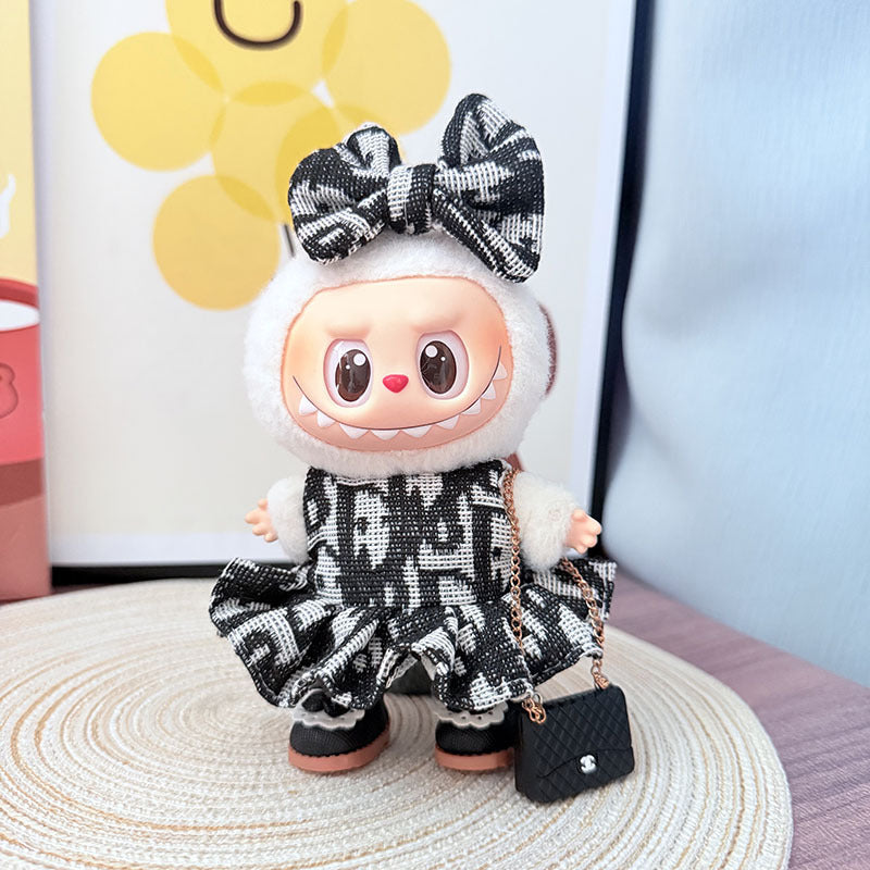 The first, second and third generation keychain Labubu clothes pendant Labubu baby clothes trendy sweater overalls set is cute.