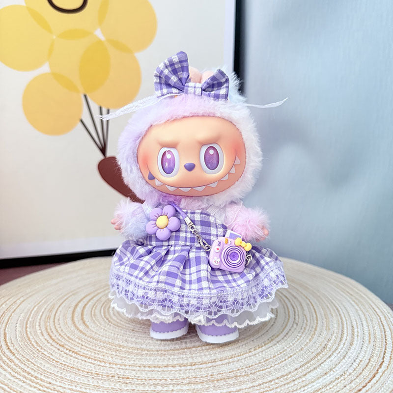 The first, second and third generation keychain Labubu clothes pendant Labubu baby clothes happy small plaid set is cute and cute.