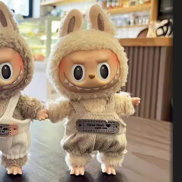 17Cm blind box rabub with love label overalls three-color optional labubu pendant clothes are cute and cute