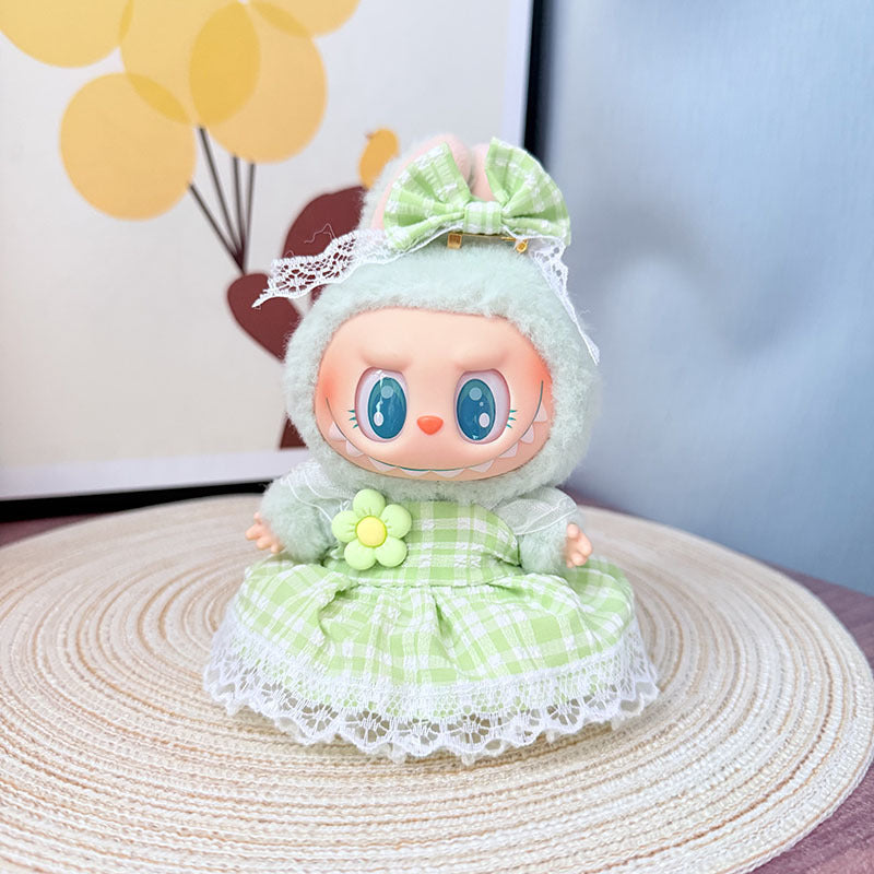 The first, second and third generation keychain Labubu clothes pendant Labubu baby clothes happy small plaid set is cute and cute.