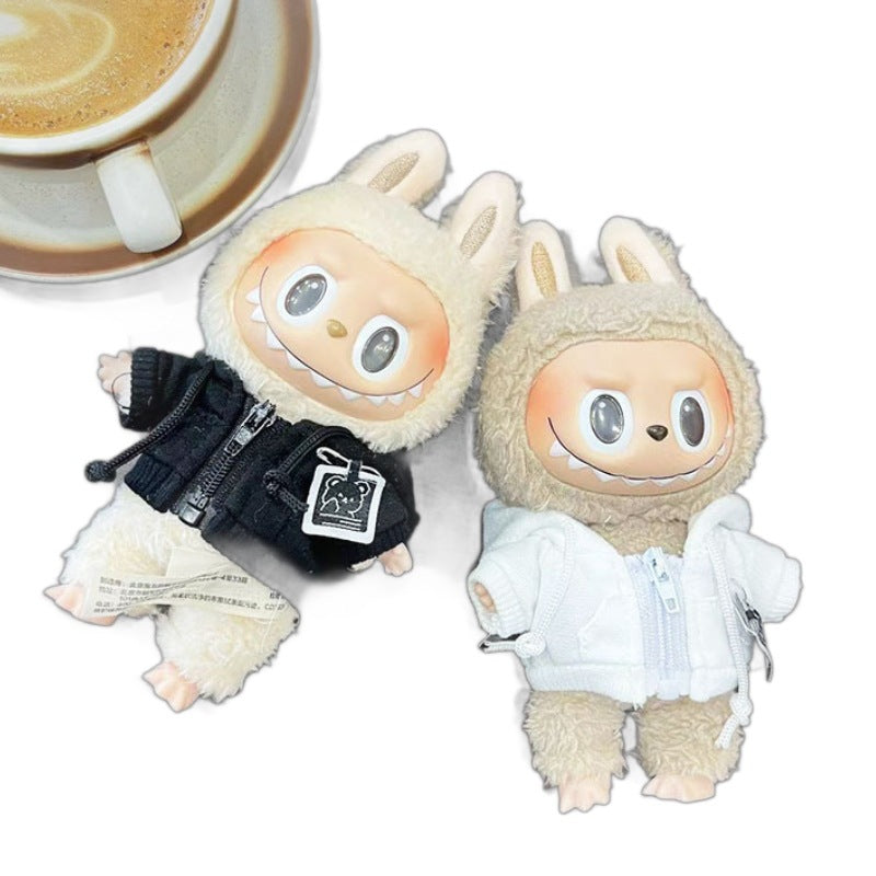 17Cm blind box rabub with love label overalls three-color optional labubu pendant clothes are cute and cute