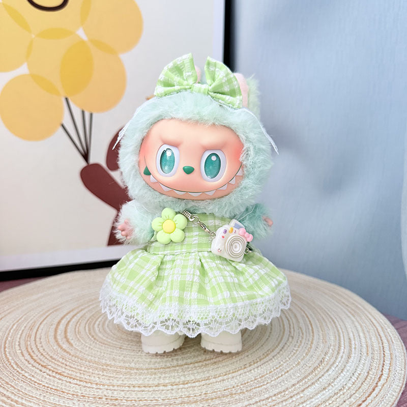 The first, second and third generation keychain Labubu clothes pendant Labubu baby clothes happy small plaid set is cute and cute.