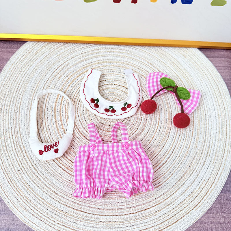 The first, second and third generation Labubu clothes pendant Labubu sitting baby clothes pink and green grid cherry strap satchel set