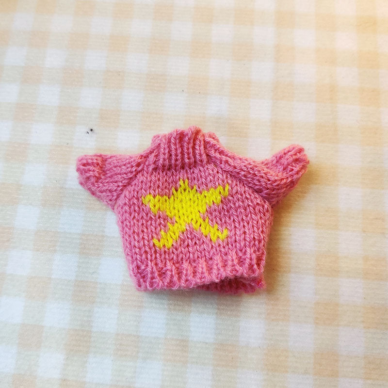 17Cm blind box rabub sweater pants macaron labubu pendant doll knitted sweater new year sweater cute