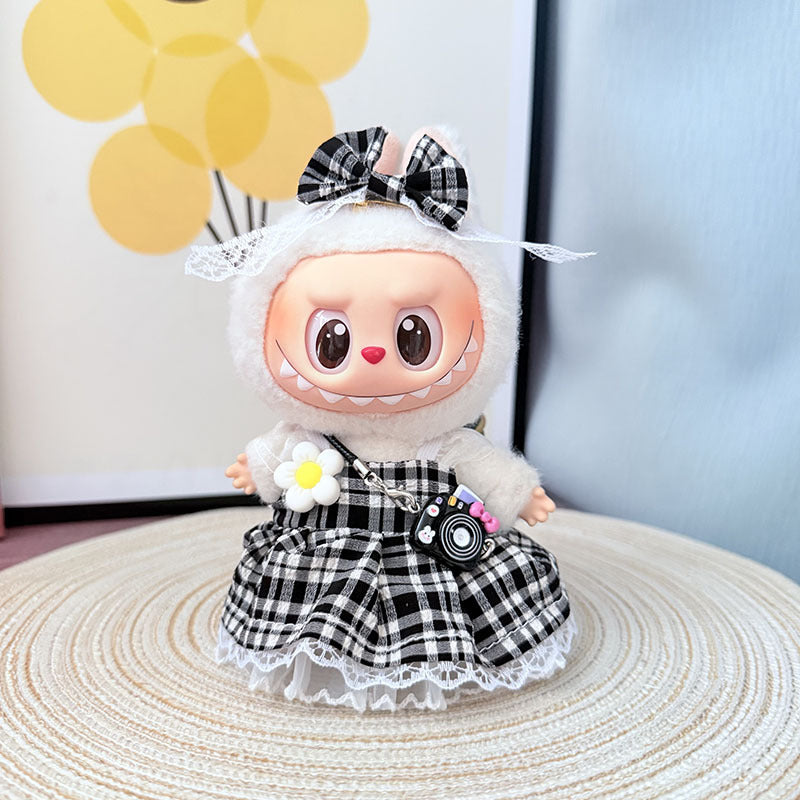 The first, second and third generation keychain Labubu clothes pendant Labubu baby clothes happy small plaid set is cute and cute.