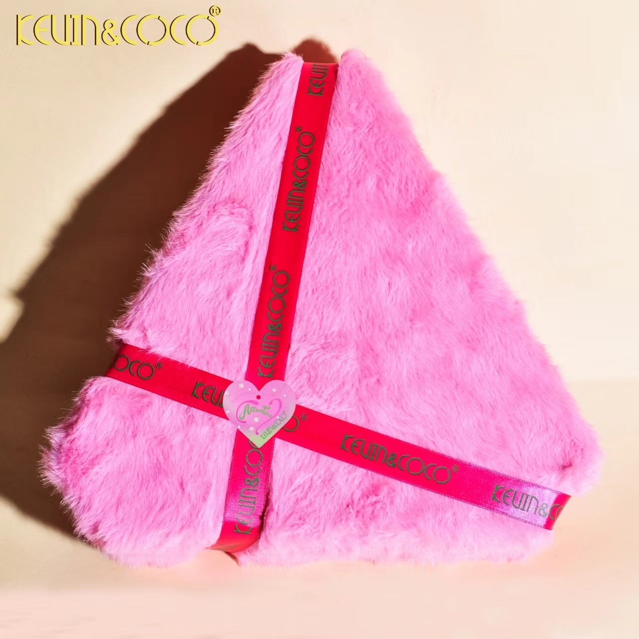 KEVIN & COCO Edelweiss Beauty Large Set Eyeshadow Lip Glaze, Highlight Blush Balm Plush Set
