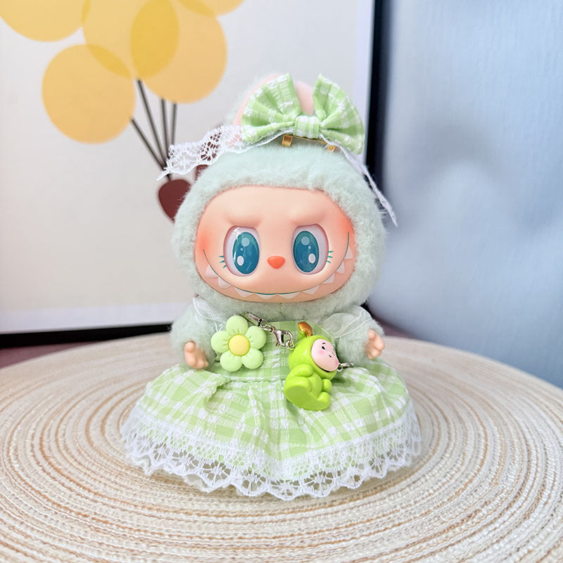 The first, second and third generation keychain Labubu clothes pendant Labubu baby clothes happy small plaid set is cute and cute.