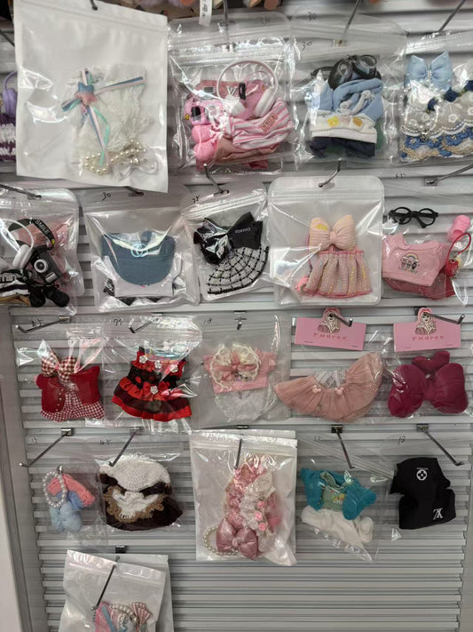 3# Open blind boxes to choose from the trendy clothes of Labub