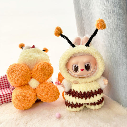 Clothes only] First and second generation Labubu clothes pendant Labubu sitting baby clothes pure handmade bee three-piece set cute