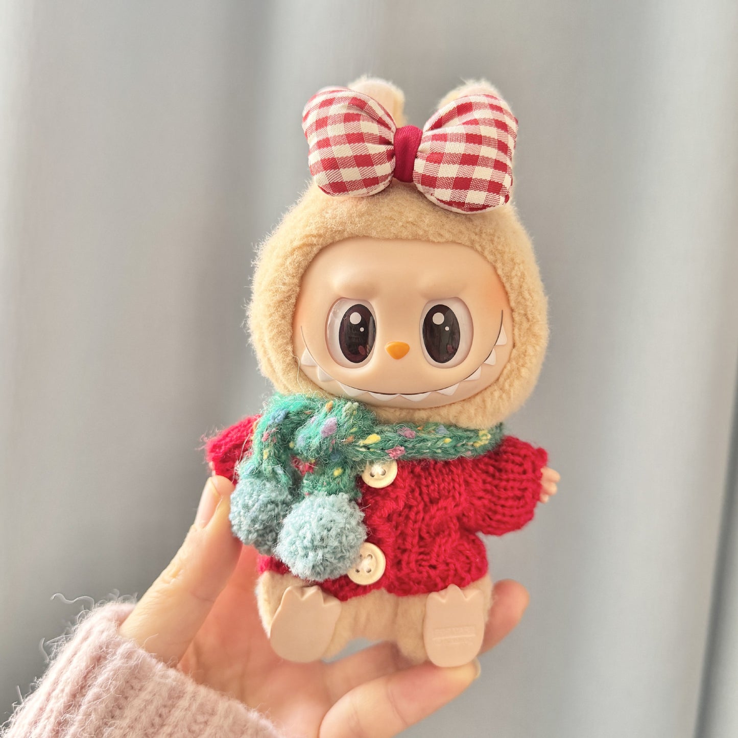 [Clothes only] First and second generation keychain Labubu clothes pendant Labubu sitting party winter color scarf