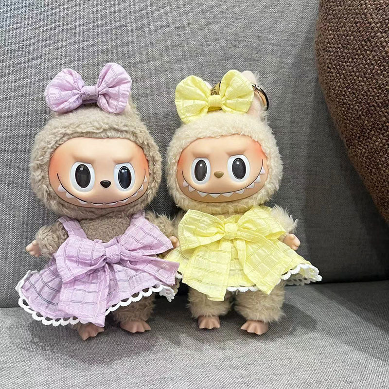 [Clothes only] 17cm pendant Labubu cloth for candy skirt + hairpin Labubu keychain baby clothes are cute and cute.