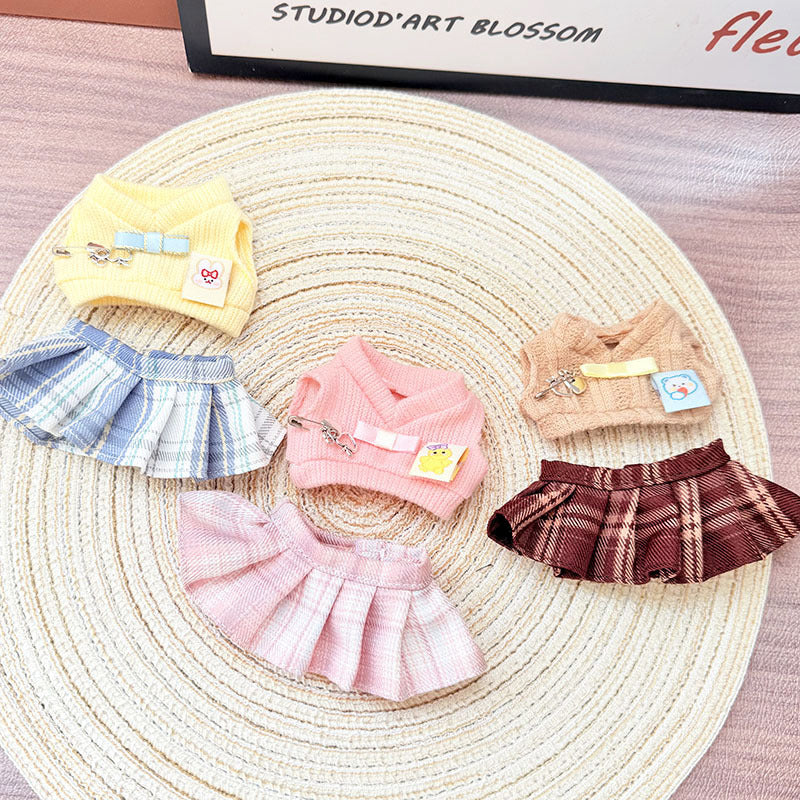 Clothes only] First and second generation Labubu clothes pendant Labubu sitting baby clothes sweetheart school flower skirt set cute