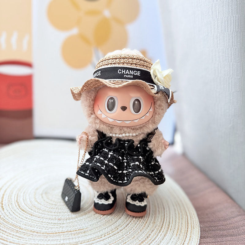 [Clothes only] One, two and three generations Labubu clothes pendant Labubu sitting baby clothes plaid fragrant wind strap skirt