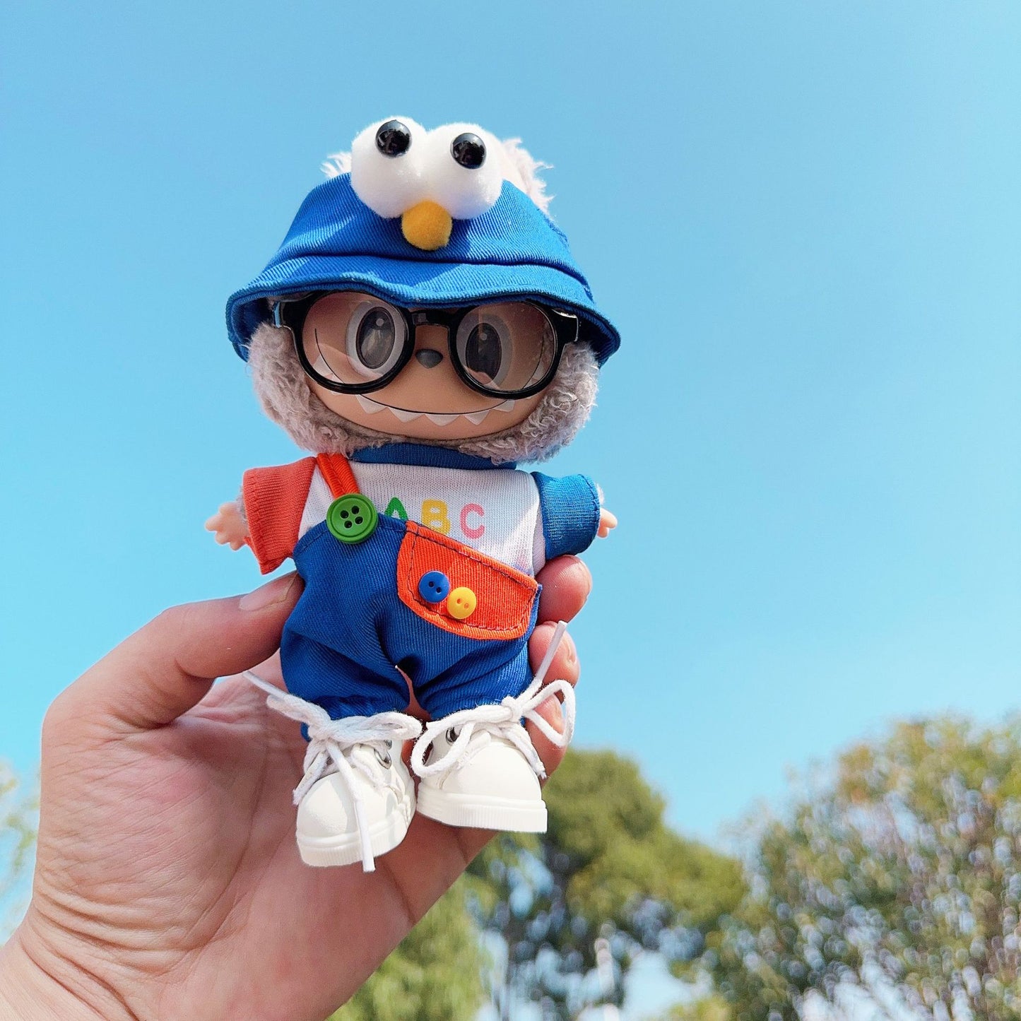 [Clothes only] First and second generation keychain Labubu clothes pendant Labubu single shoulder ABC overalls pants set Moe