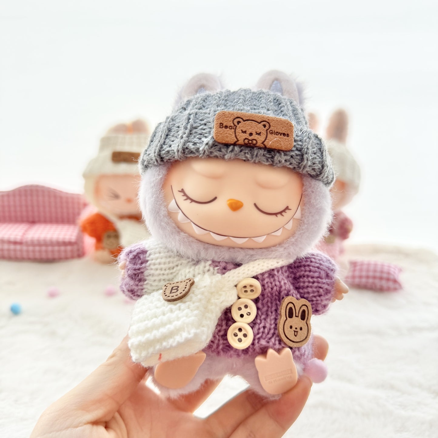 [Clothes only] The first, second and third generation keychain Labubu clothes pendant Labubu baby clothes striped buttons sweater set.