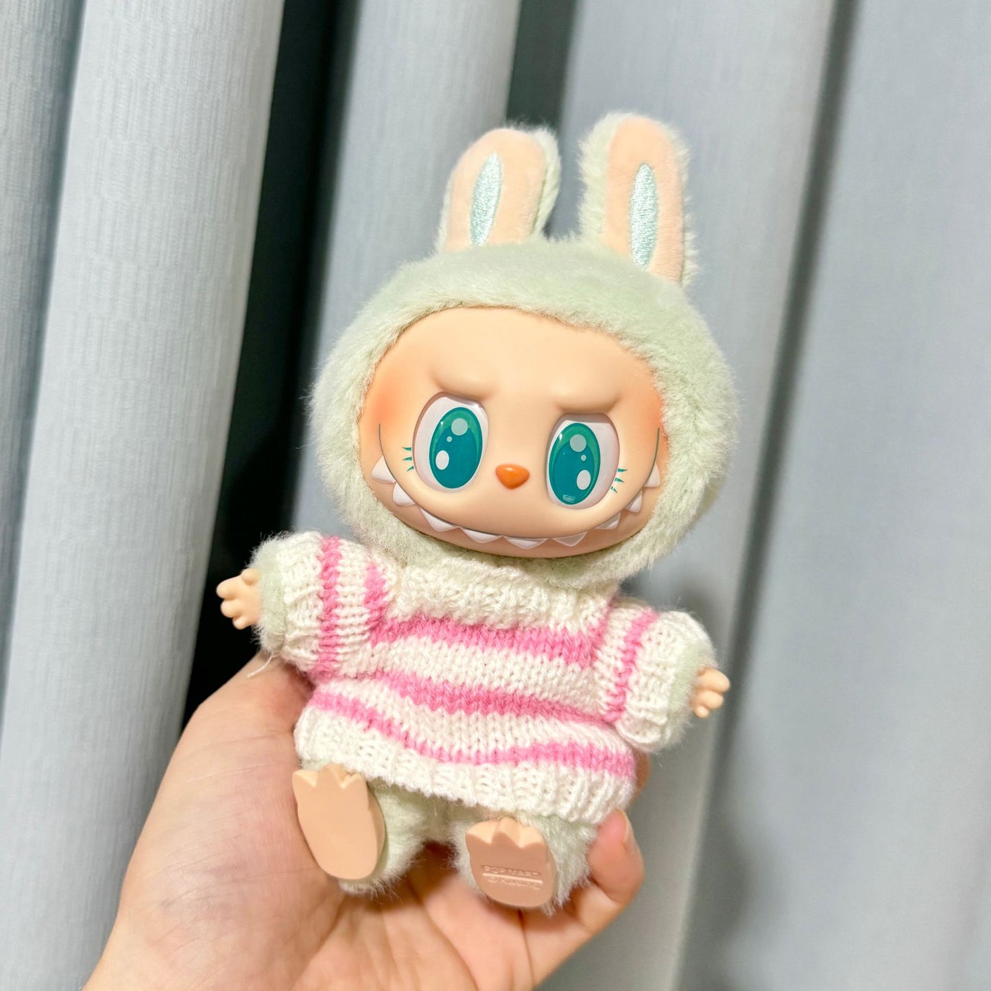 [Clothes only] One, two and three generations of keychains Labubu clothes pendant Labubu sitting party pink and white striped sweater