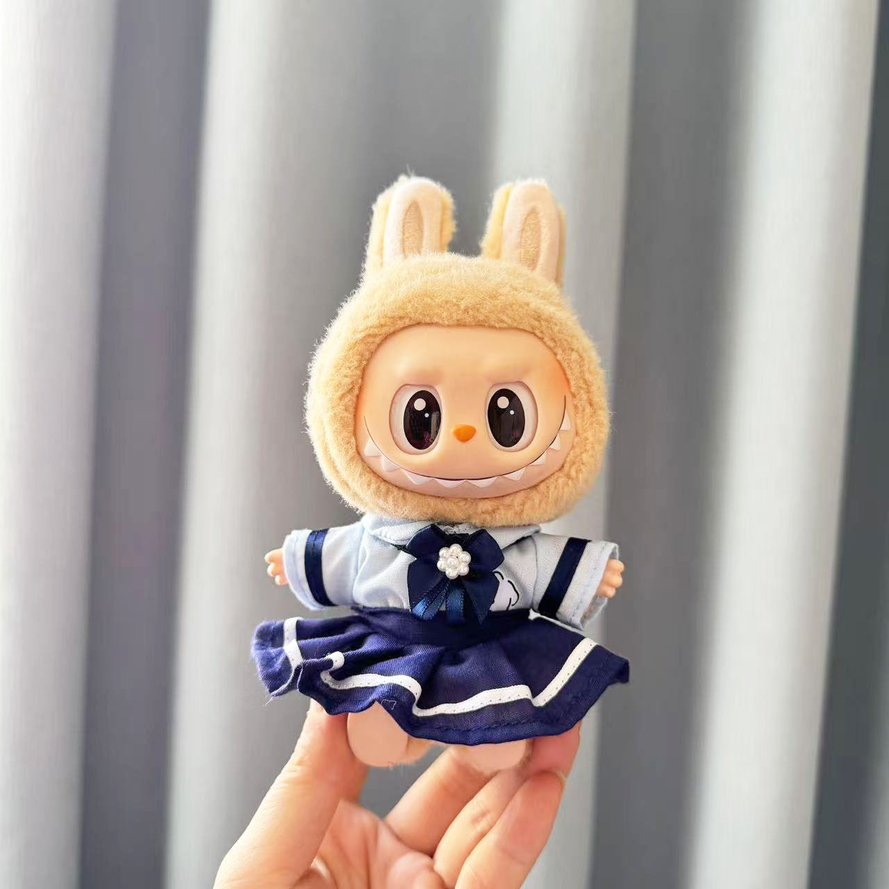 [Clothes only] First and second generation keychain Labubu clothes pendant Labubu sitting team Kaka camera cute