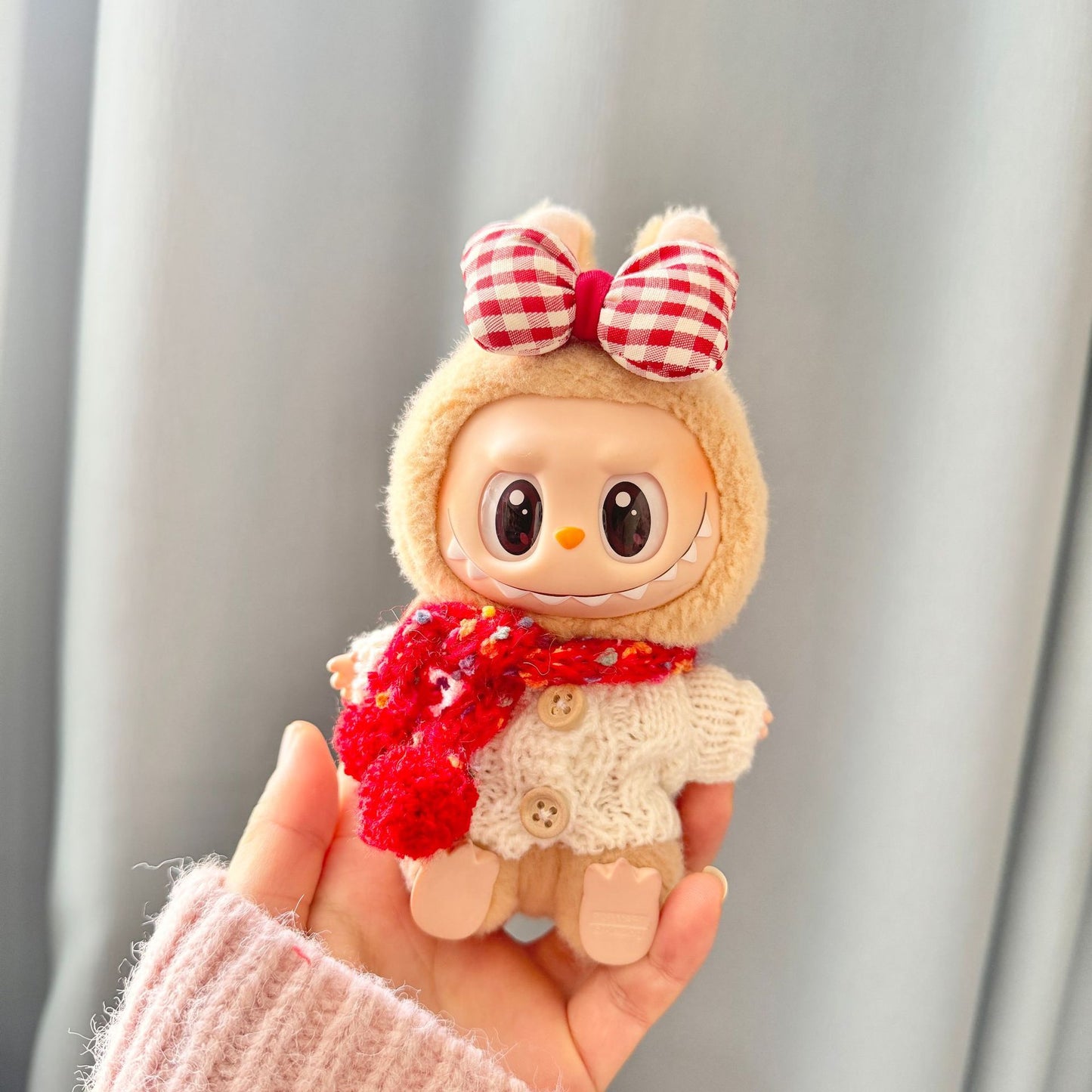 [Clothes only] First and second generation keychain Labubu clothes pendant Labubu sitting party winter color scarf