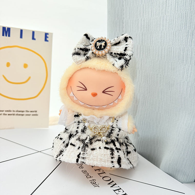 [Clothes only] First/second generation Labubu clothes pendant Labubu sitting party baby clothes pendant strawberry bear cute