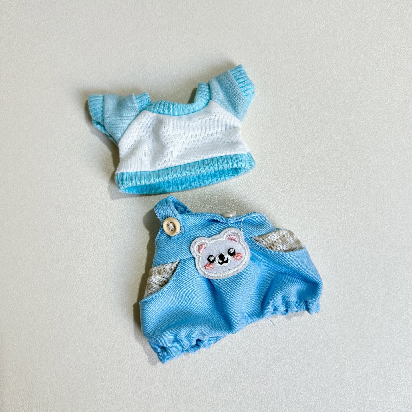 [Clothes only] Second-generation keychain Labubu clothes pendant Labubu sitting party bear shoulder overalls