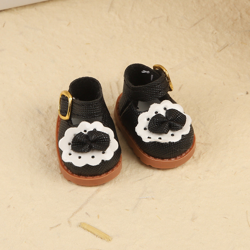 [Clothes only] One, two and three generations Labubu clothes pendant Labubu sitting baby clothes plaid fragrant wind strap skirt