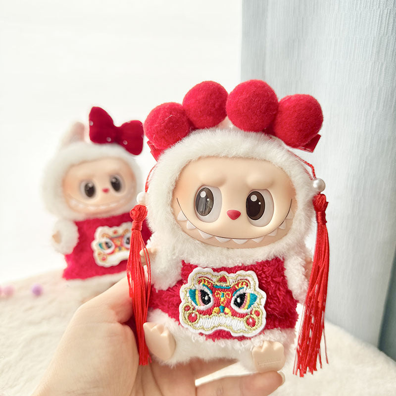 [Clothes only] First and second generation Labubu clothes pendant Labubu sitting baby clothes New Year pink lion hairpin set