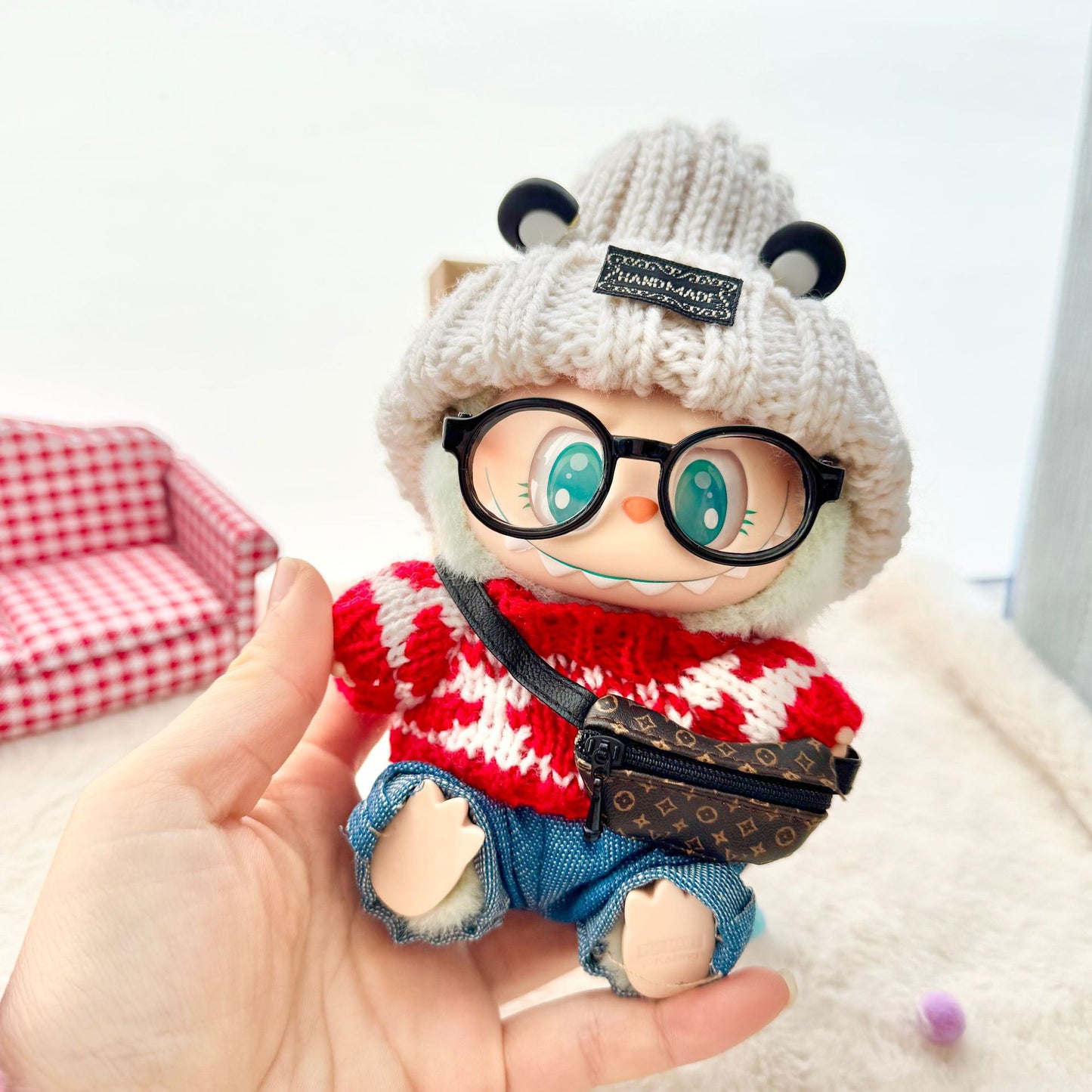 Clothes only] First and second generation Labubu clothes pendant Labubu sitting baby clothes love sweater bear earcap set