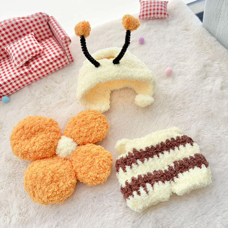 Clothes only] First and second generation Labubu clothes pendant Labubu sitting baby clothes pure handmade bee three-piece set cute
