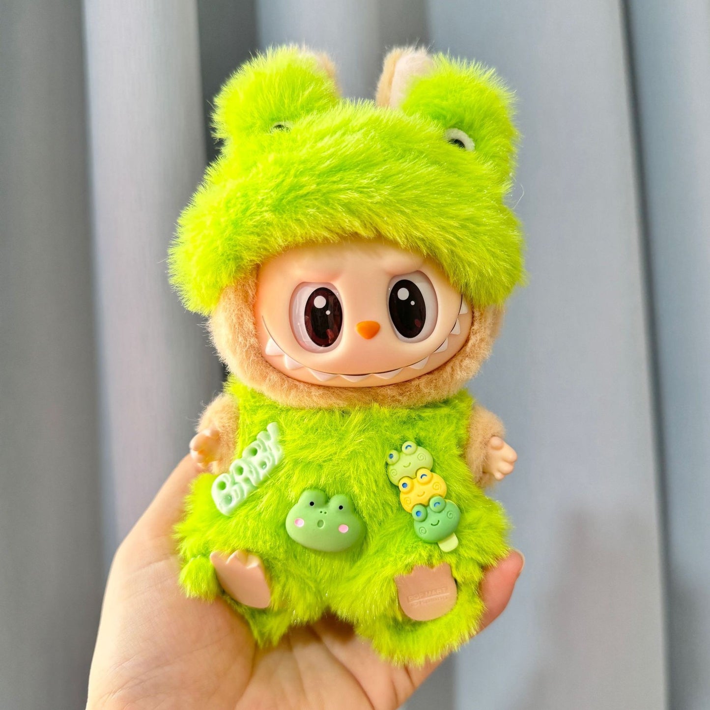 Clothes only] First and second generation Labubu clothes pendant Labubu sitting party baby clothes heart big-eared rabbit suit